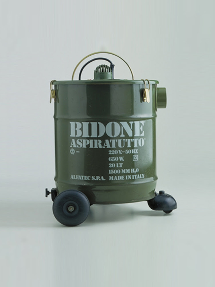 Scopri la storia di Bidone Aspiratutto al Museo del Design in Triennale di  Milano - HESTETIKA MAGAZINE